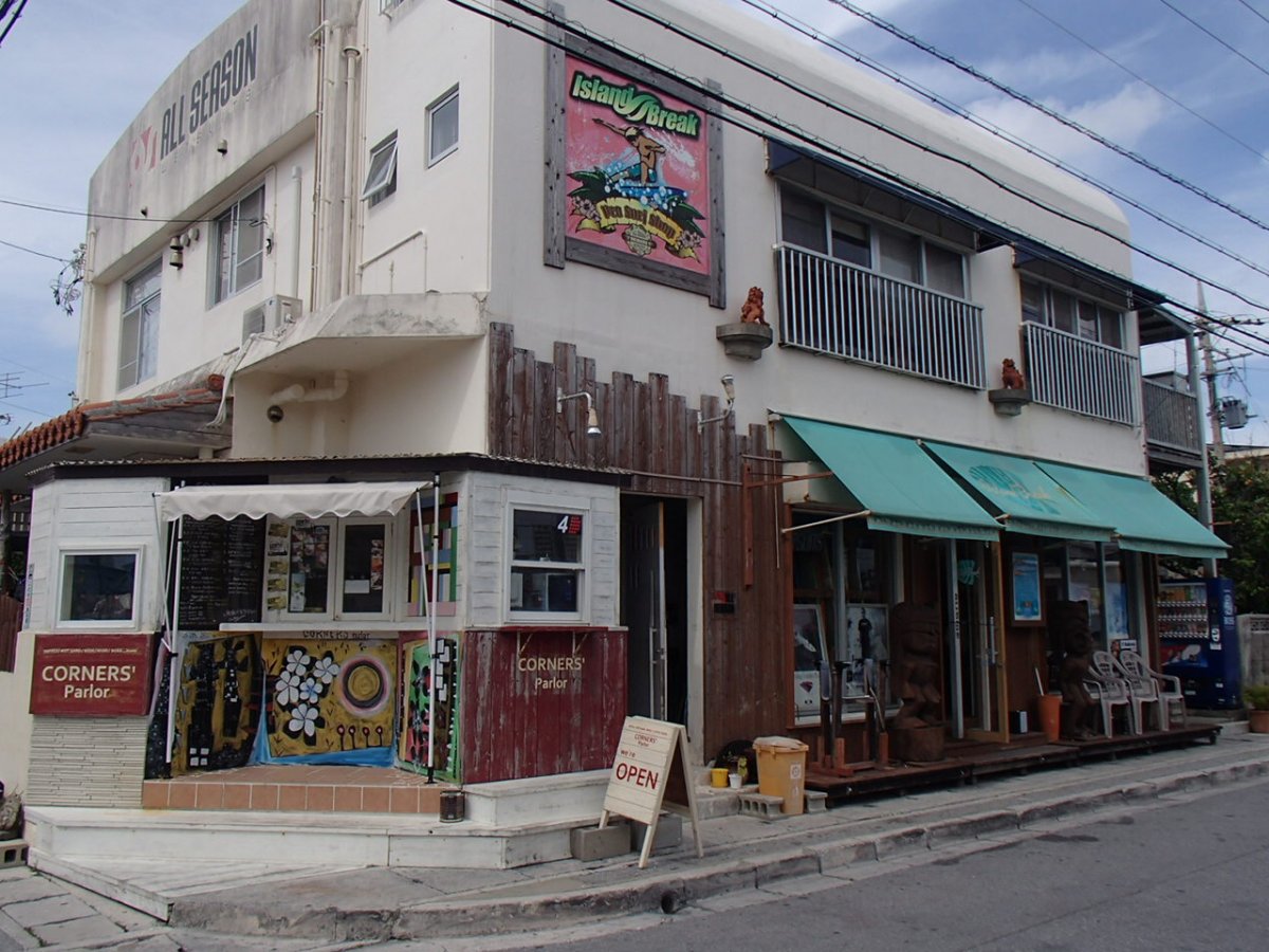 サーフショップ紹介｜極上の波に出会える！沖縄サーフィンに挑戦｜特集｜沖縄観光情報WEBサイト おきなわ物語