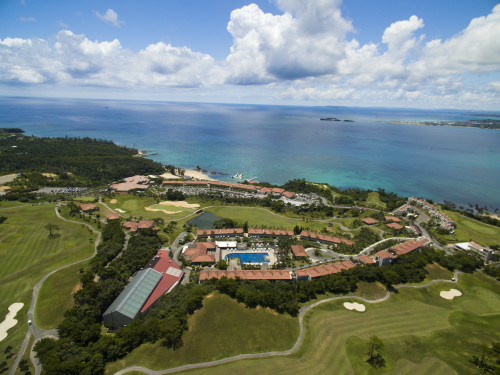 ゴルフコースも併設された約80万坪の広大な敷地。