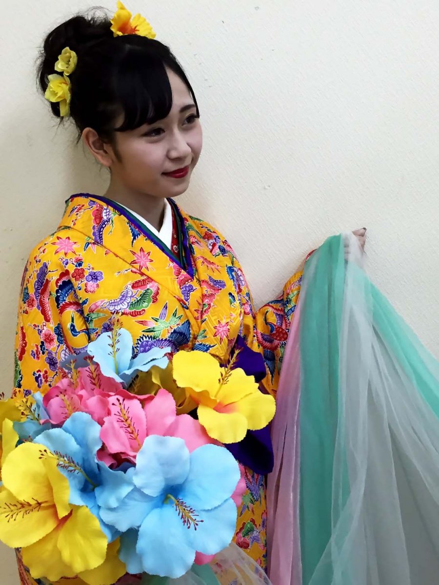 琉装体験 琉装着付けの 琉装サン福山 情報一覧 沖縄で定番 おすすめの観光スポット 沖縄観光情報webサイト おきなわ物語