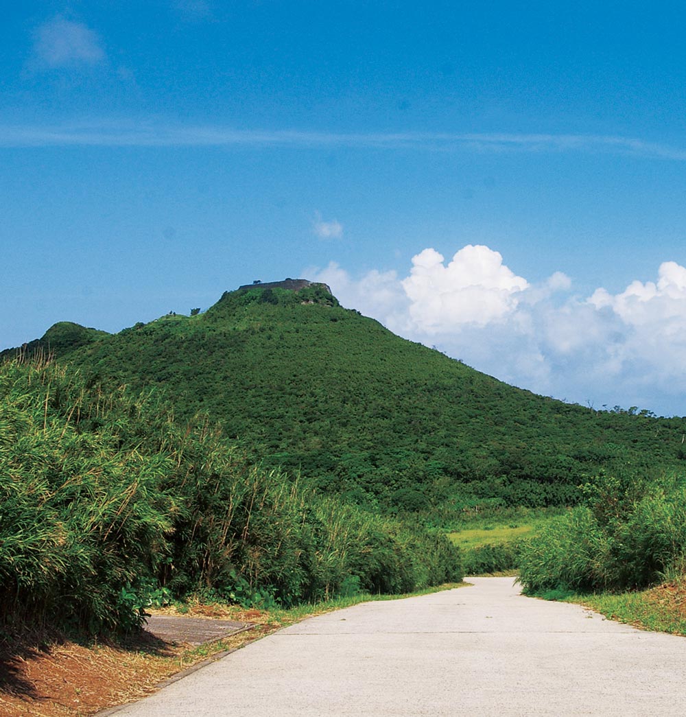 宇江城城跡 情報一覧 沖縄で定番 おすすめの観光スポット 沖縄観光情報webサイト おきなわ物語