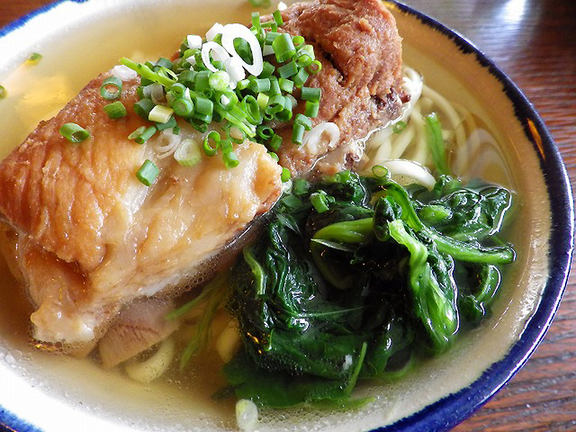 古謝そば屋 情報一覧 沖縄で定番 おすすめのグルメスポット 沖縄観光情報webサイト おきなわ物語