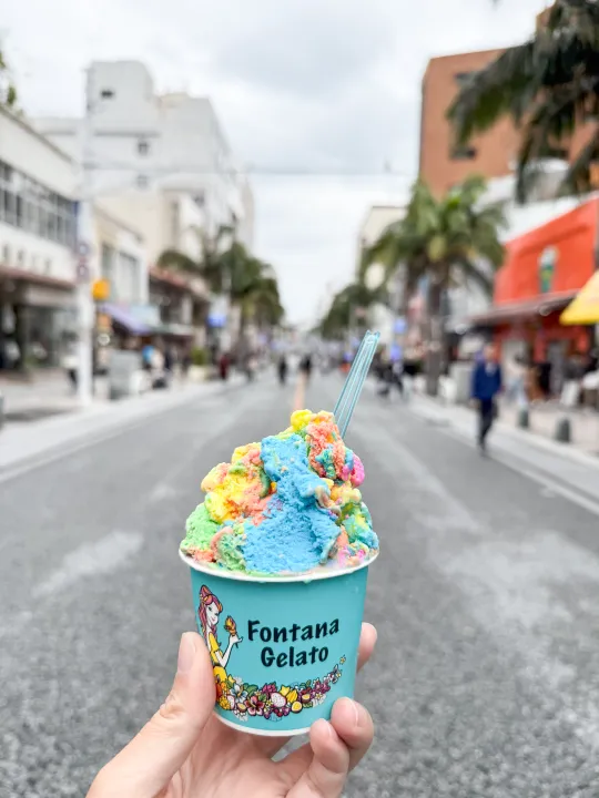 カラフルなこのジェラート、何味だと思いますか？🌈