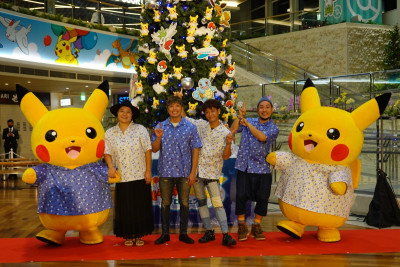 【そらとぶピカチュウプロジェクト】那覇空港にポケモンのクリスマスツリーが登場！