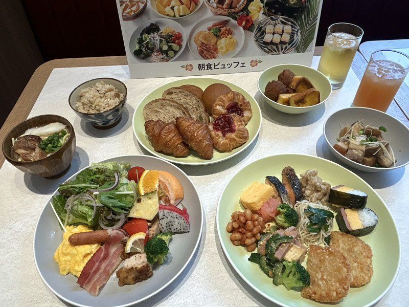 @ロイヤルホスト那覇国際通り店(那覇市)