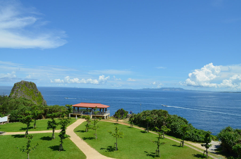 真栄田岬・青の洞窟