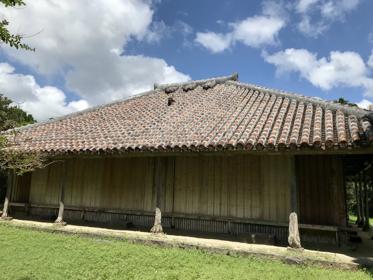 屋部の久護家(県指定有形文化財)
