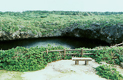 下地島の通り池