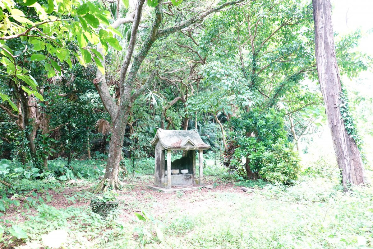 安和のくばのうたき(県指定有形民俗文化財)