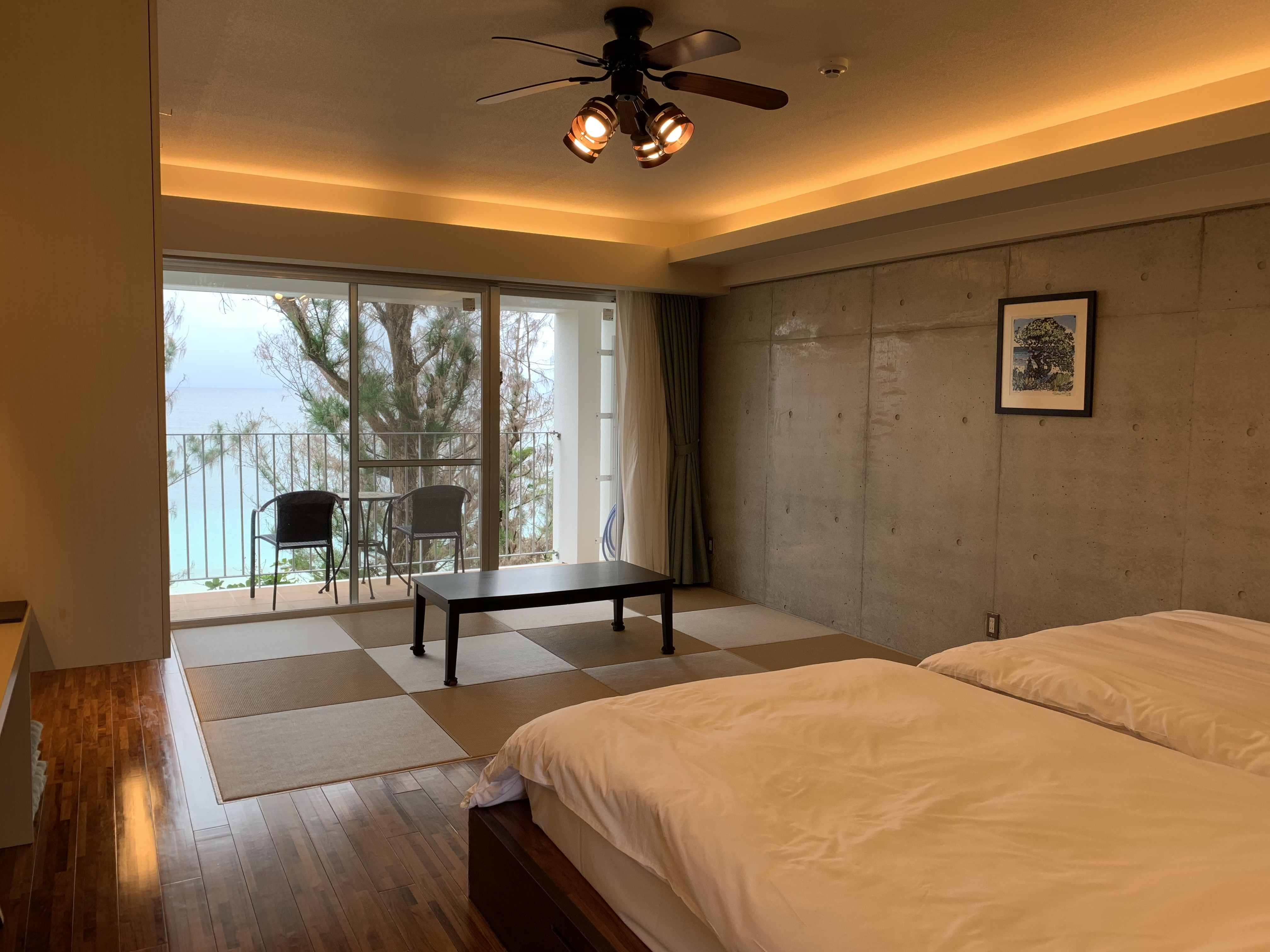 ホテル＆レストラン　オンザビーチルー