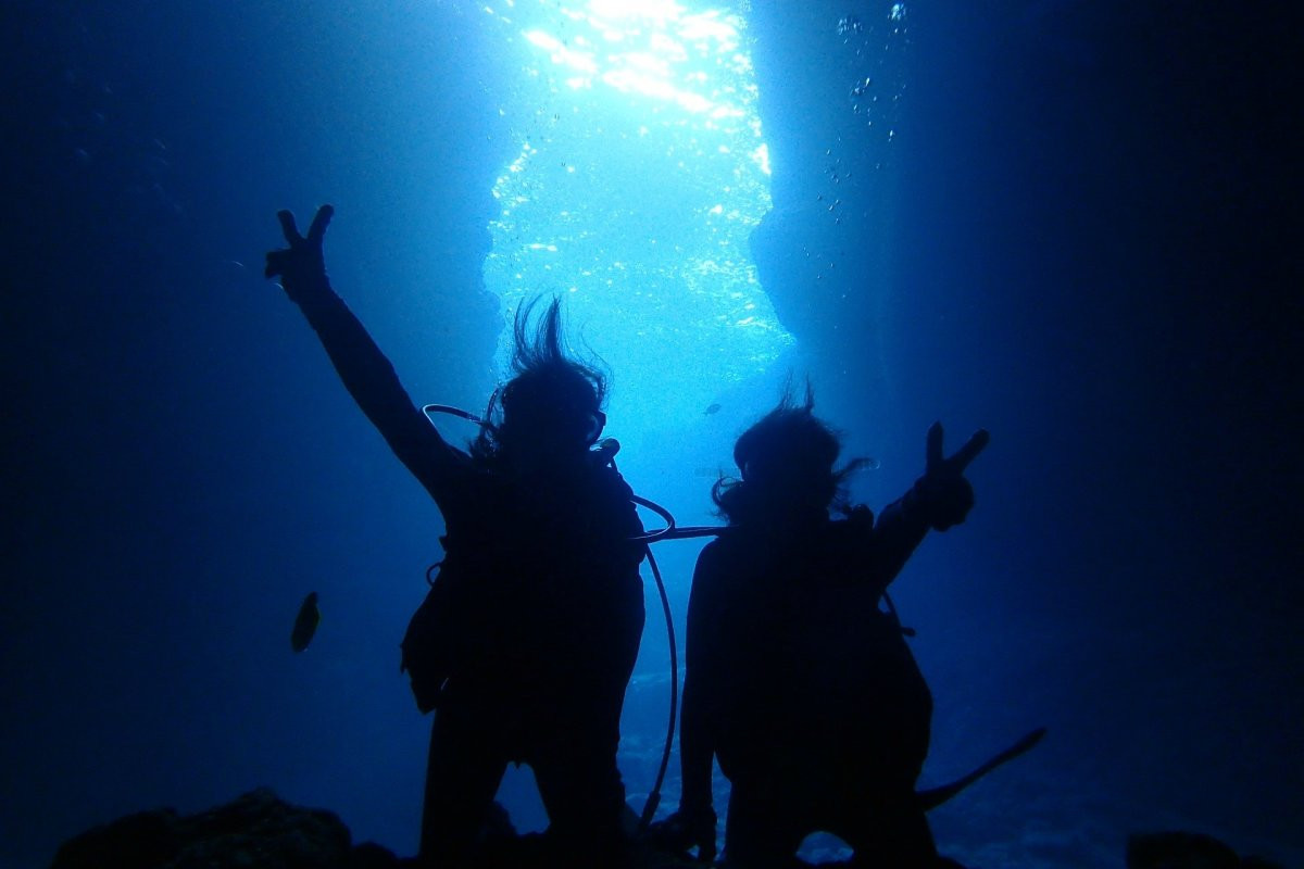 マリンクラブバスロ