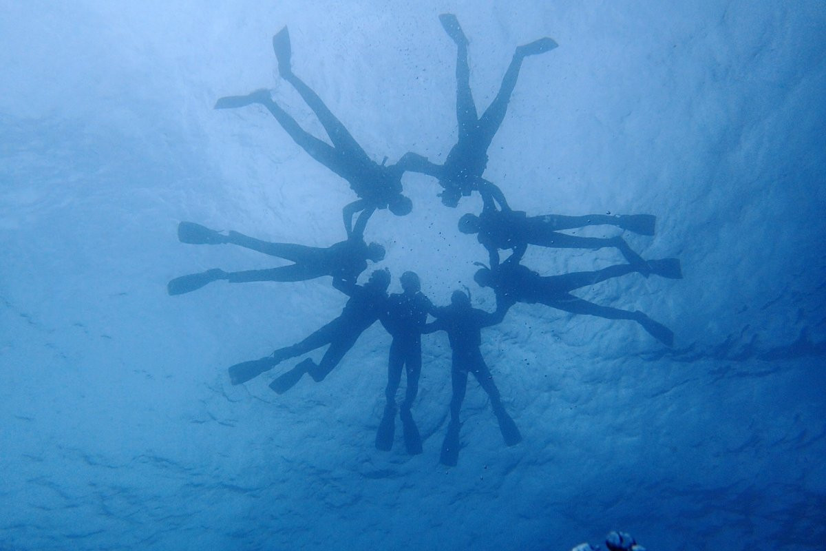 マリンクラブバスロ