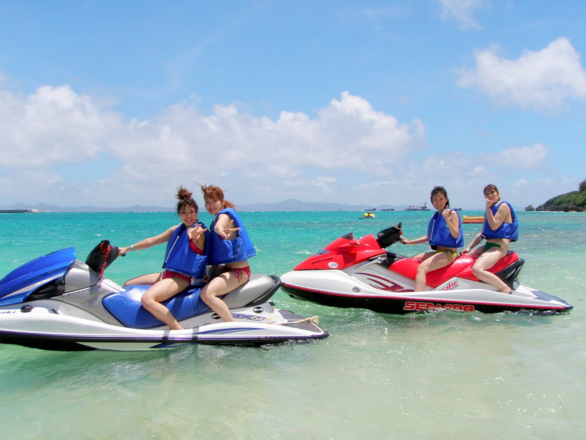 【美ら海水族館ちかく】沖縄マリンスポーツ スルル