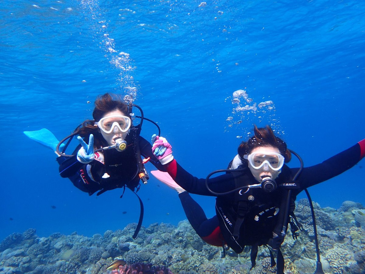 【水納島・瀬底島の海の中へ♪ 体験ダイビング】自社ボートで安心・安全！