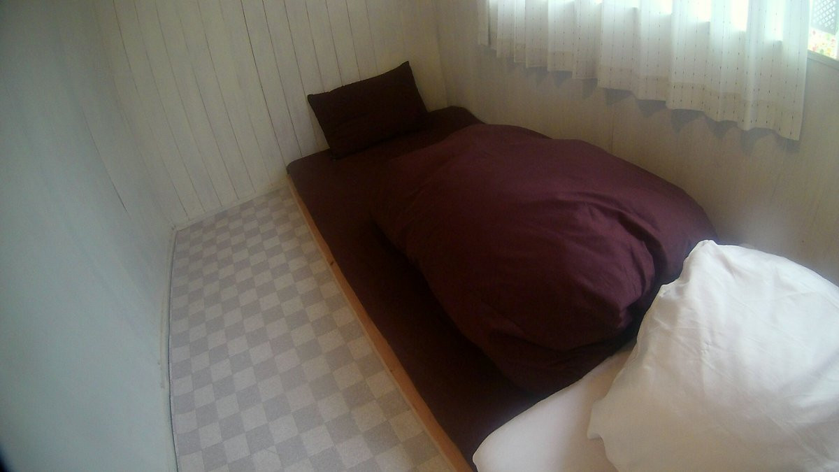 ゲストハウス なんで家ねん