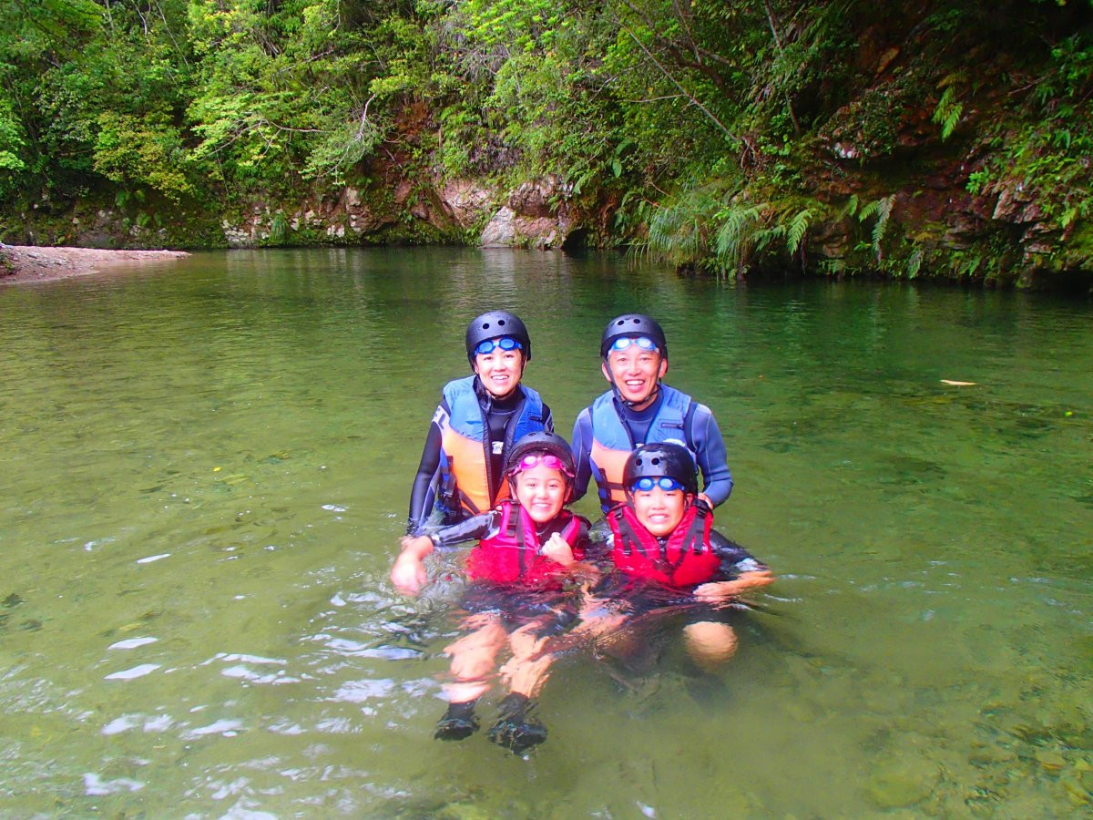 ジュラシックワールドの世界、やんばるの森でエコツアー