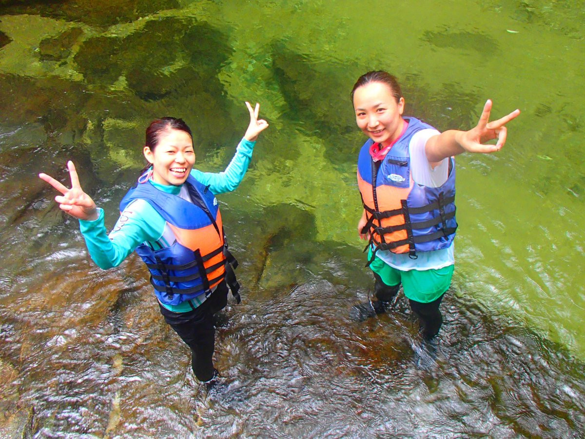 ジュラシックワールドの世界、やんばるの森でエコツアー