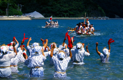 【開催中止】塩屋湾のウンガミ (海神祭)