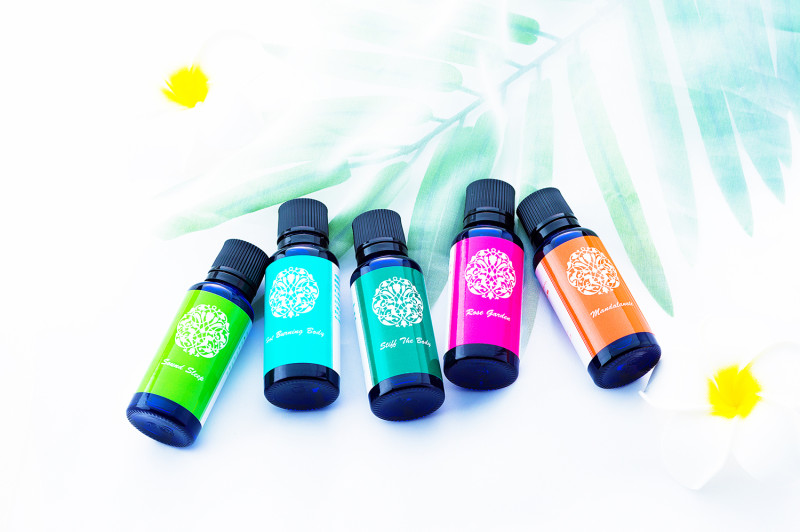 オリジナルのアロママッサージオイル4種類をご用意しています