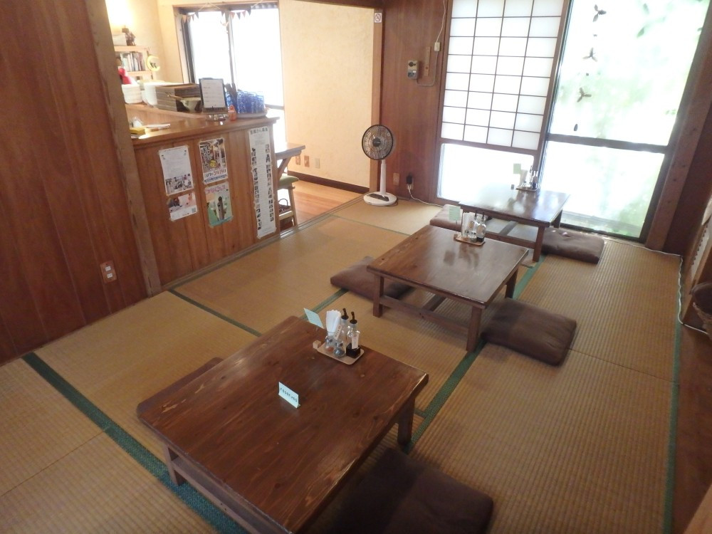 アジア食堂　みのり屋