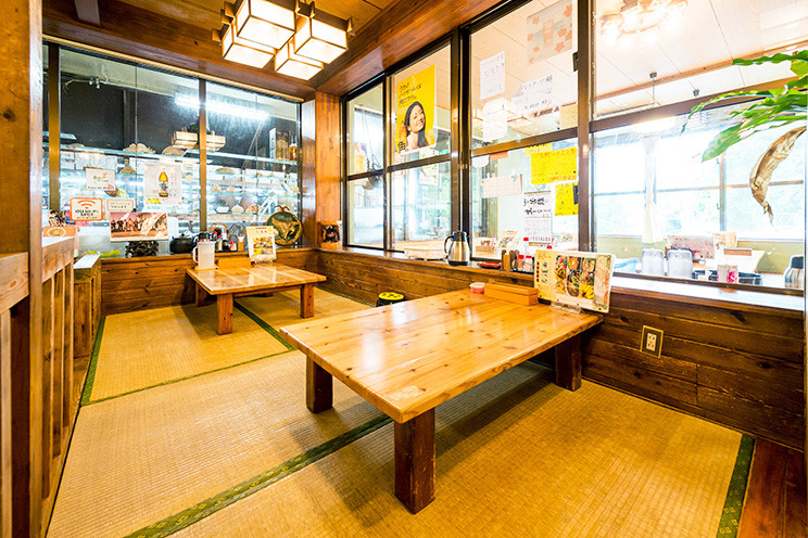 名護曲レストラン