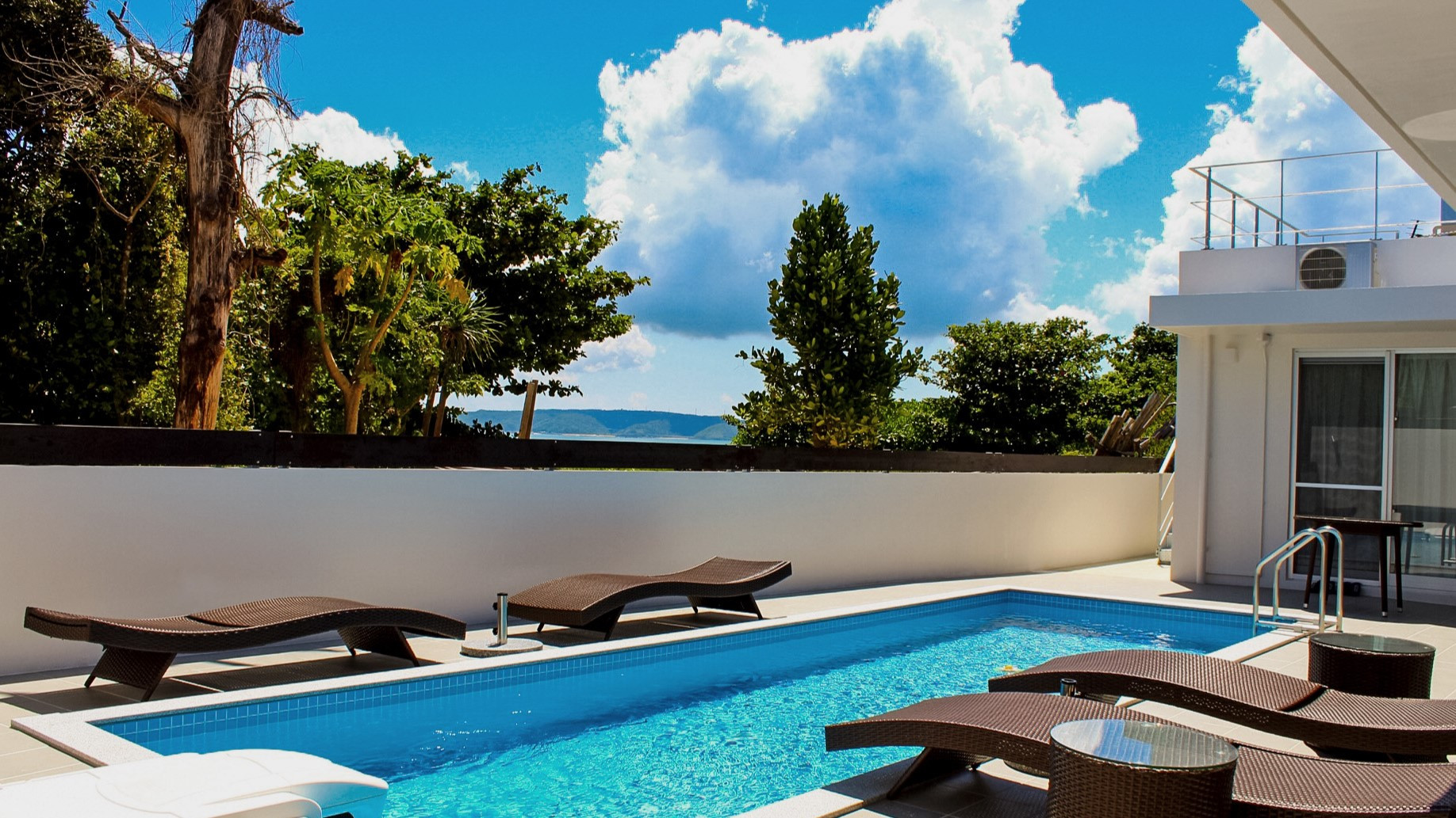 アーマン スイート ヴィラ 済井出