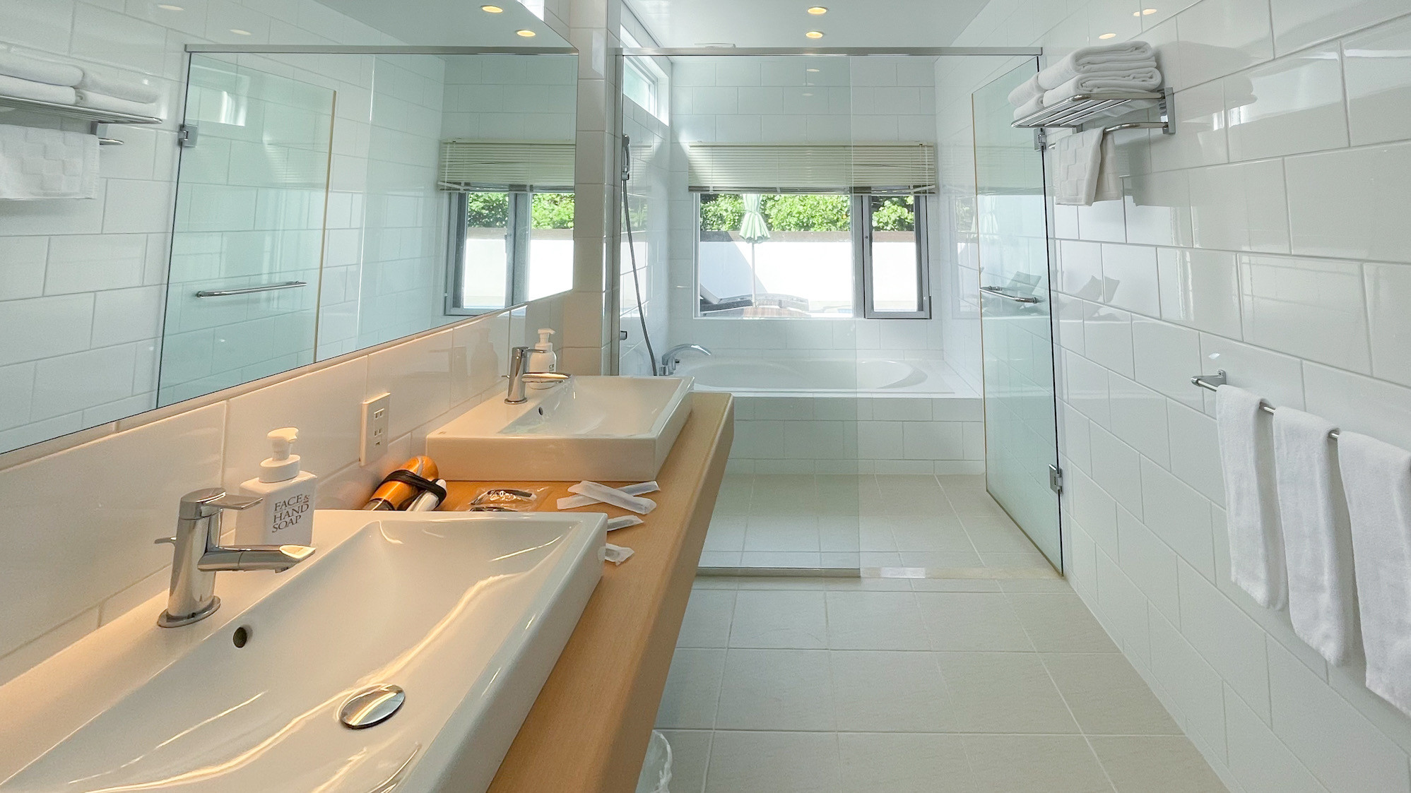 アーマン スイート ヴィラ 済井出