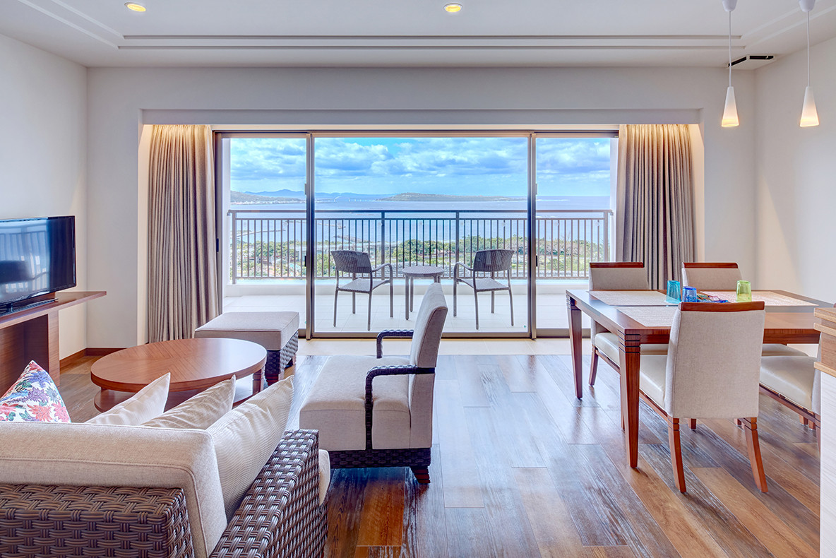 アラマハイナ コンドホテル