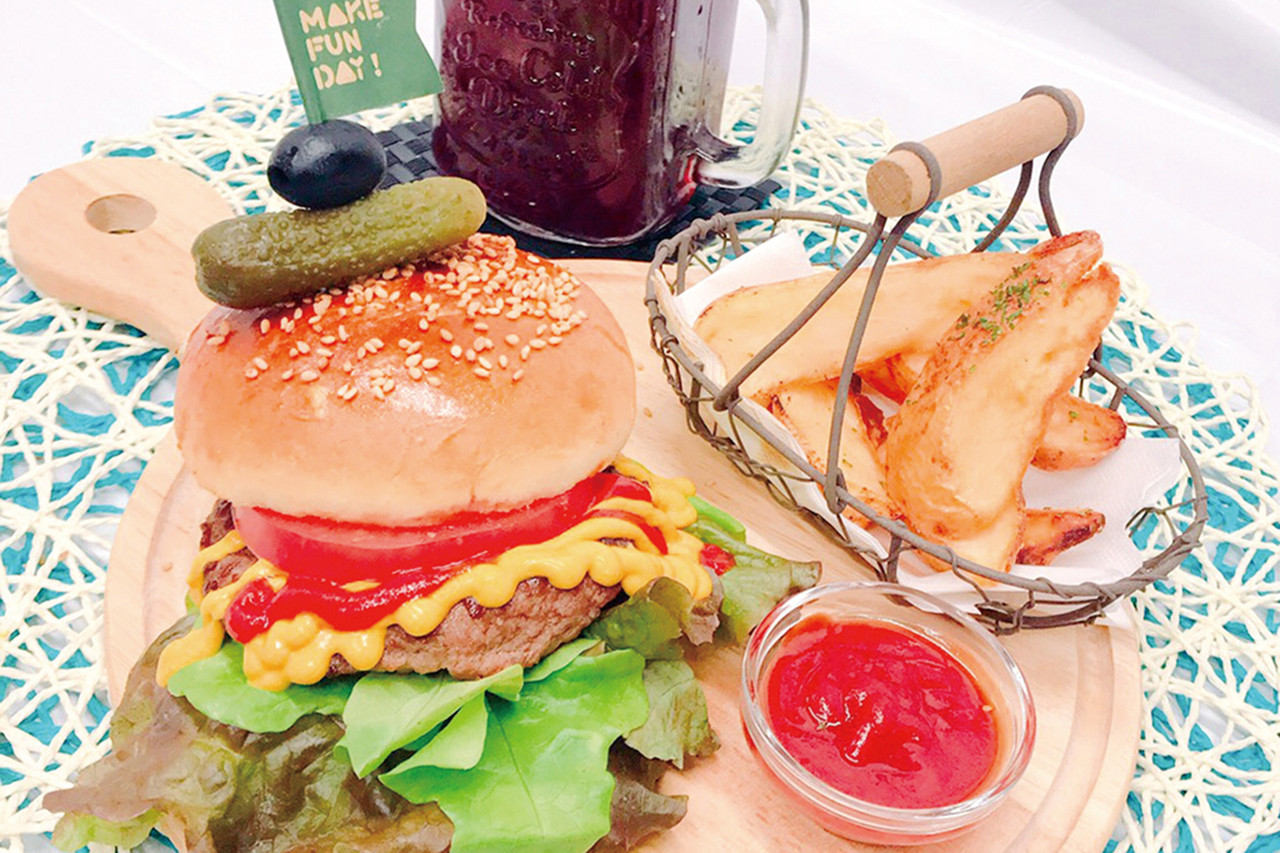 オキナワ ハナサキマルシェ