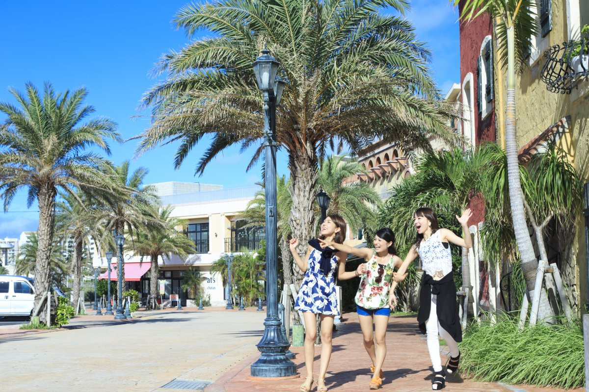 日帰りバスツアー　ヒップホップバス