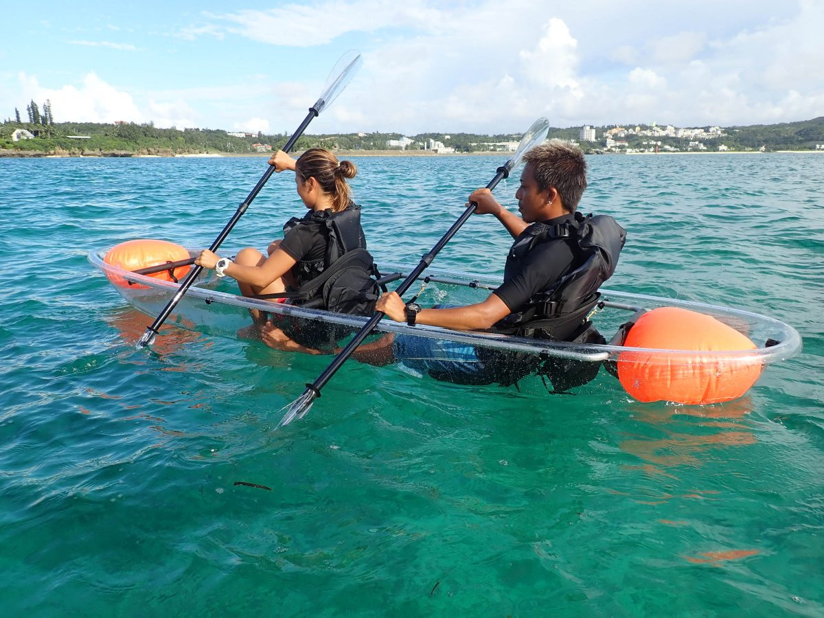 クリアカヤック体験（ブルーオーシャン沖縄）