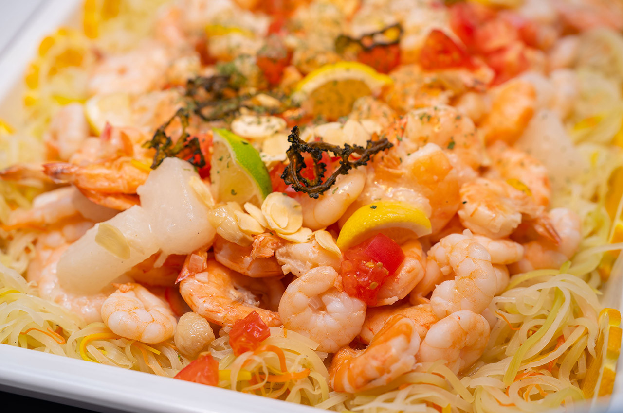 カジュアルダイニング ブルーラグーン（リザンシーパークホテル谷茶ベイ）