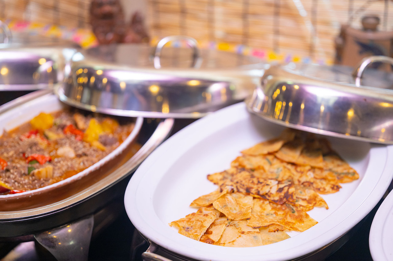 炭火焼肉 美ら浜（リザンシーパークホテル谷茶ベイ）