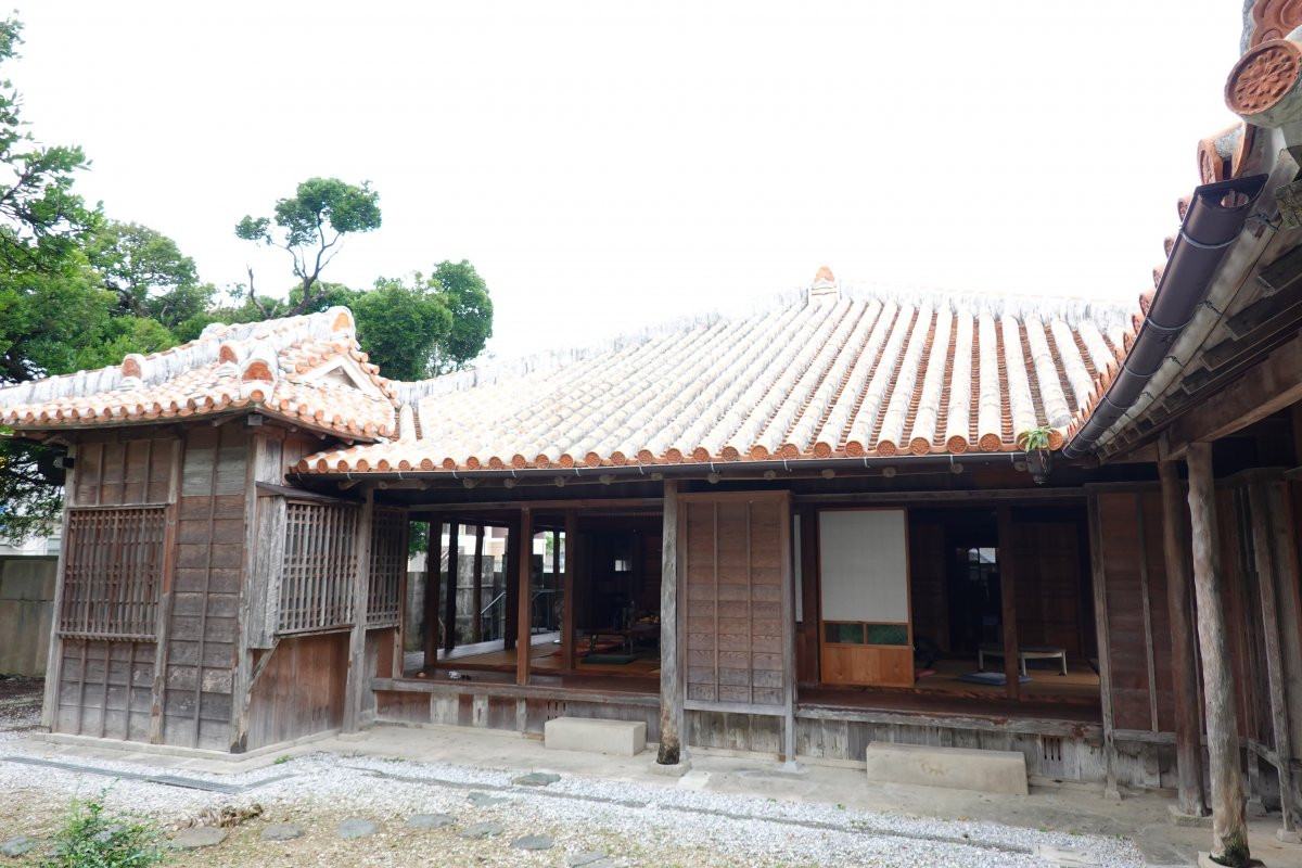 津嘉山酒造所(国指定重要文化財)