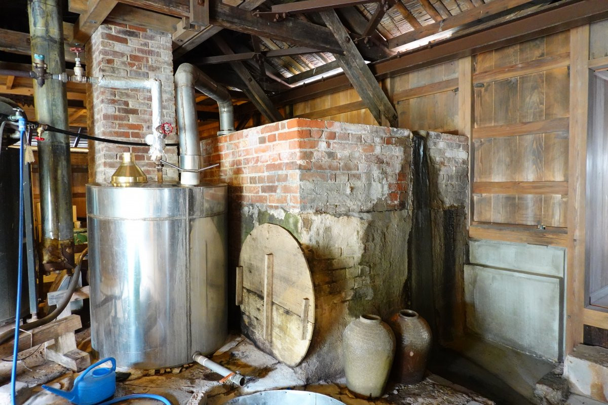 津嘉山酒造所(国指定重要文化財)