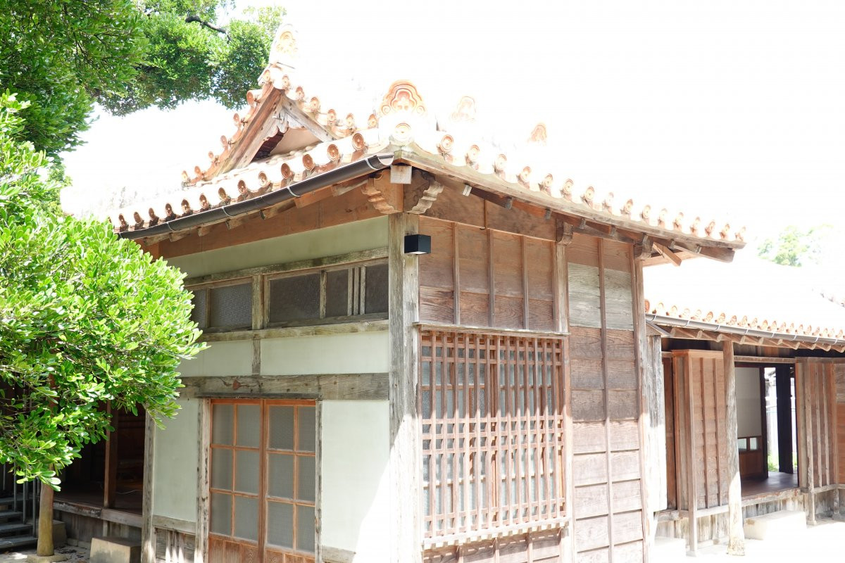 津嘉山酒造所(国指定重要文化財)