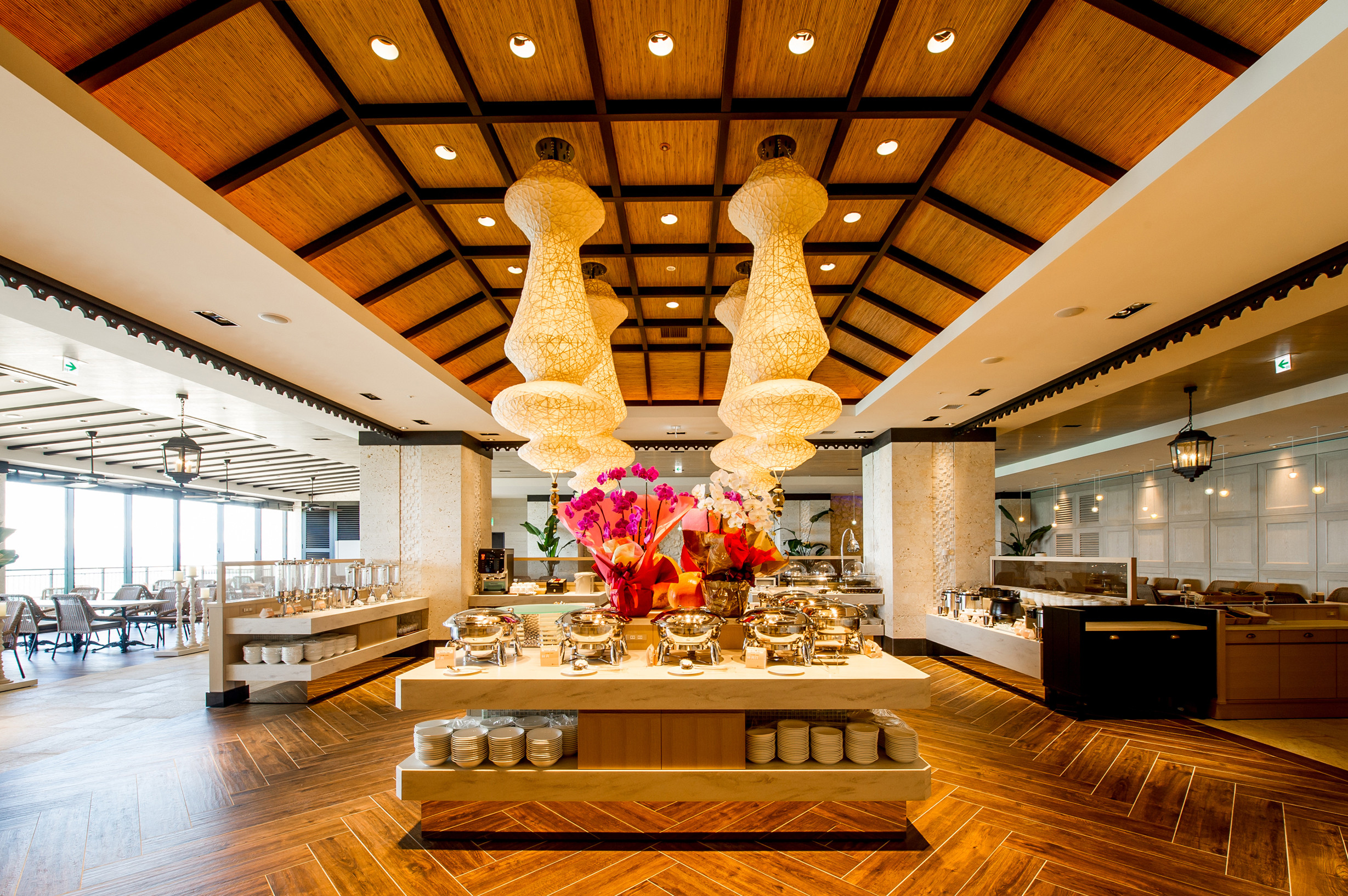 レストラン「シーフォレスト」（ホテルモントレ沖縄スパ&リゾート）