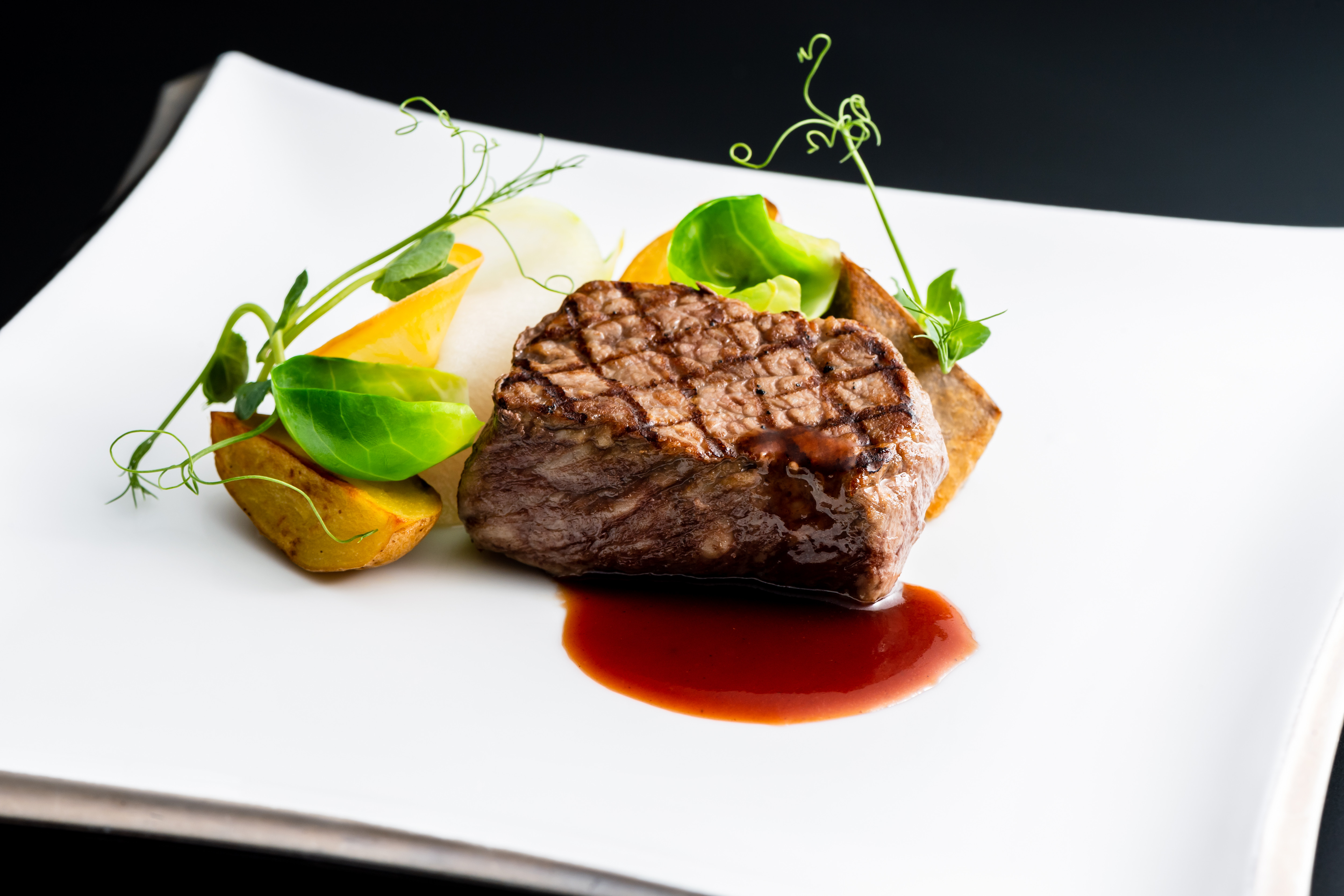 洋食レストラン「エスカーレ」（ホテルモントレ沖縄スパ&リゾート）