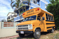 アメリカのスクールバスがやってきました！