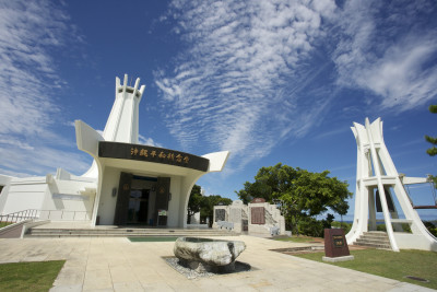【沖縄南部エリア】戦跡を巡り平和について考える旅