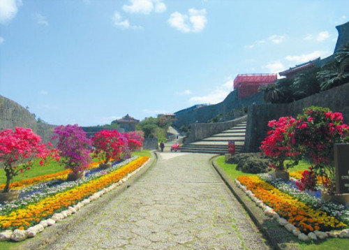 首里城公園「琉球の華みぐい」