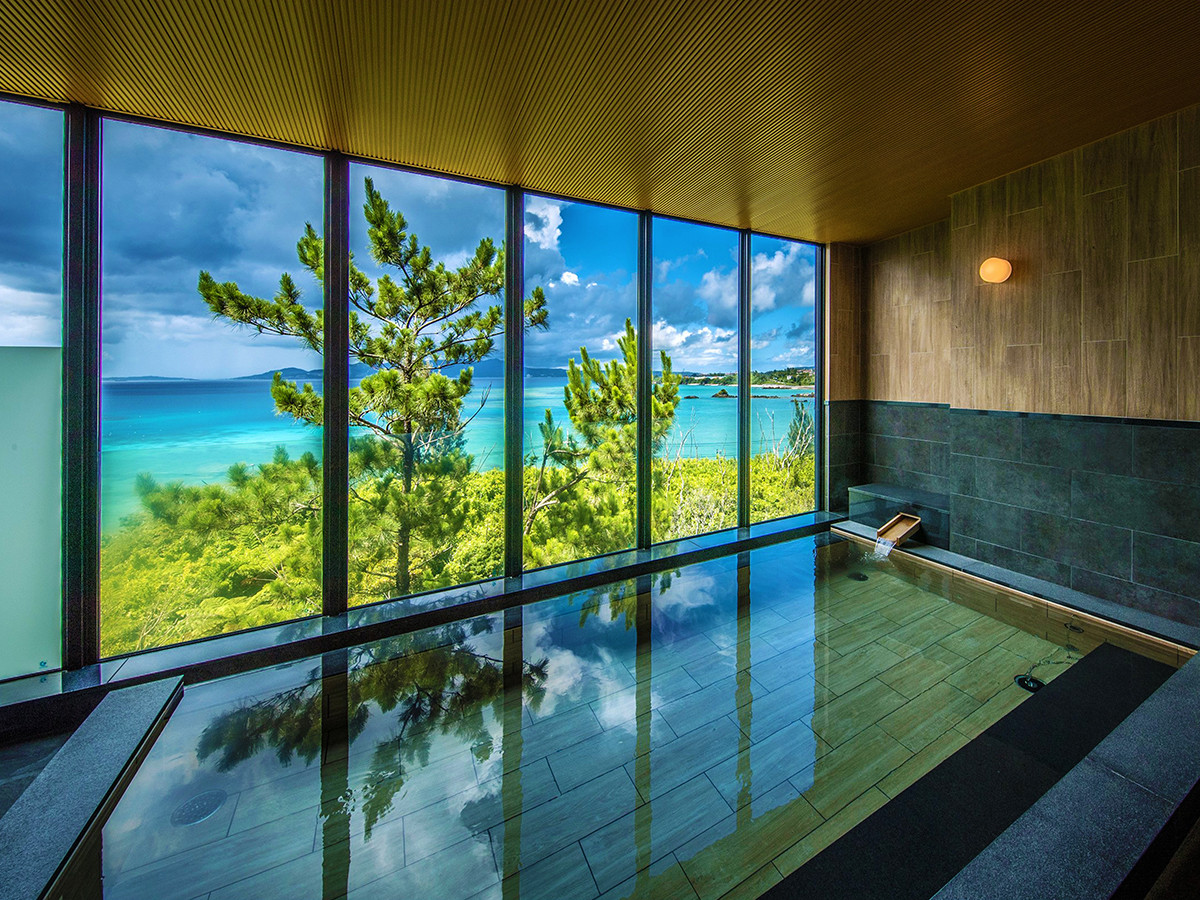 海の旅亭おきなわ名嘉真荘