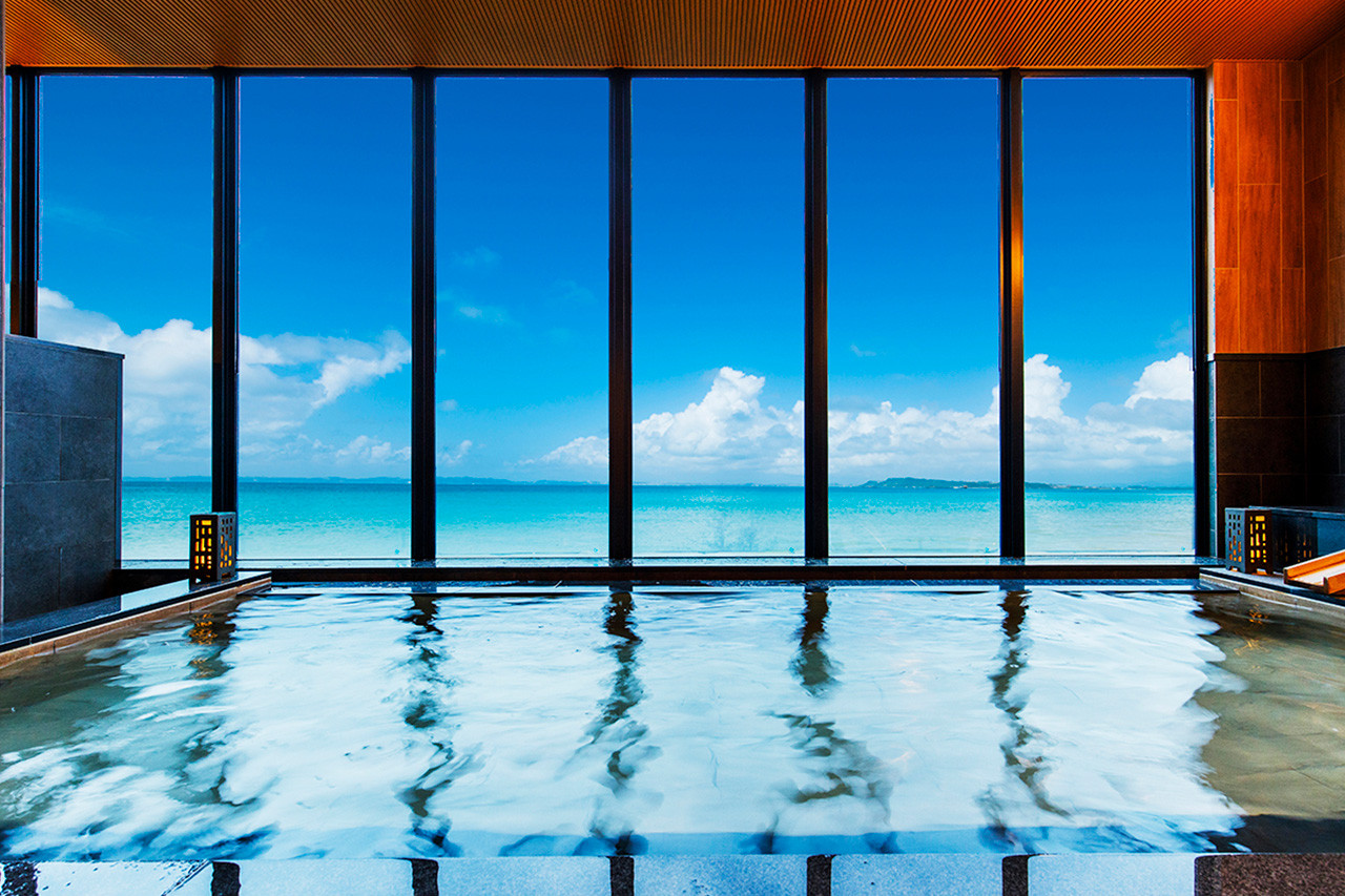 海の旅亭おきなわ名嘉真荘