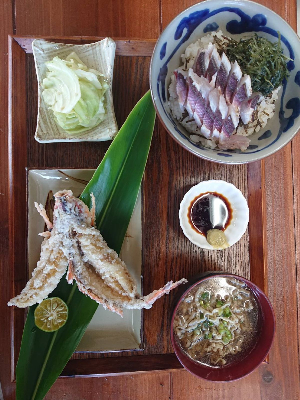 沖縄そばと地魚料理　上原そば