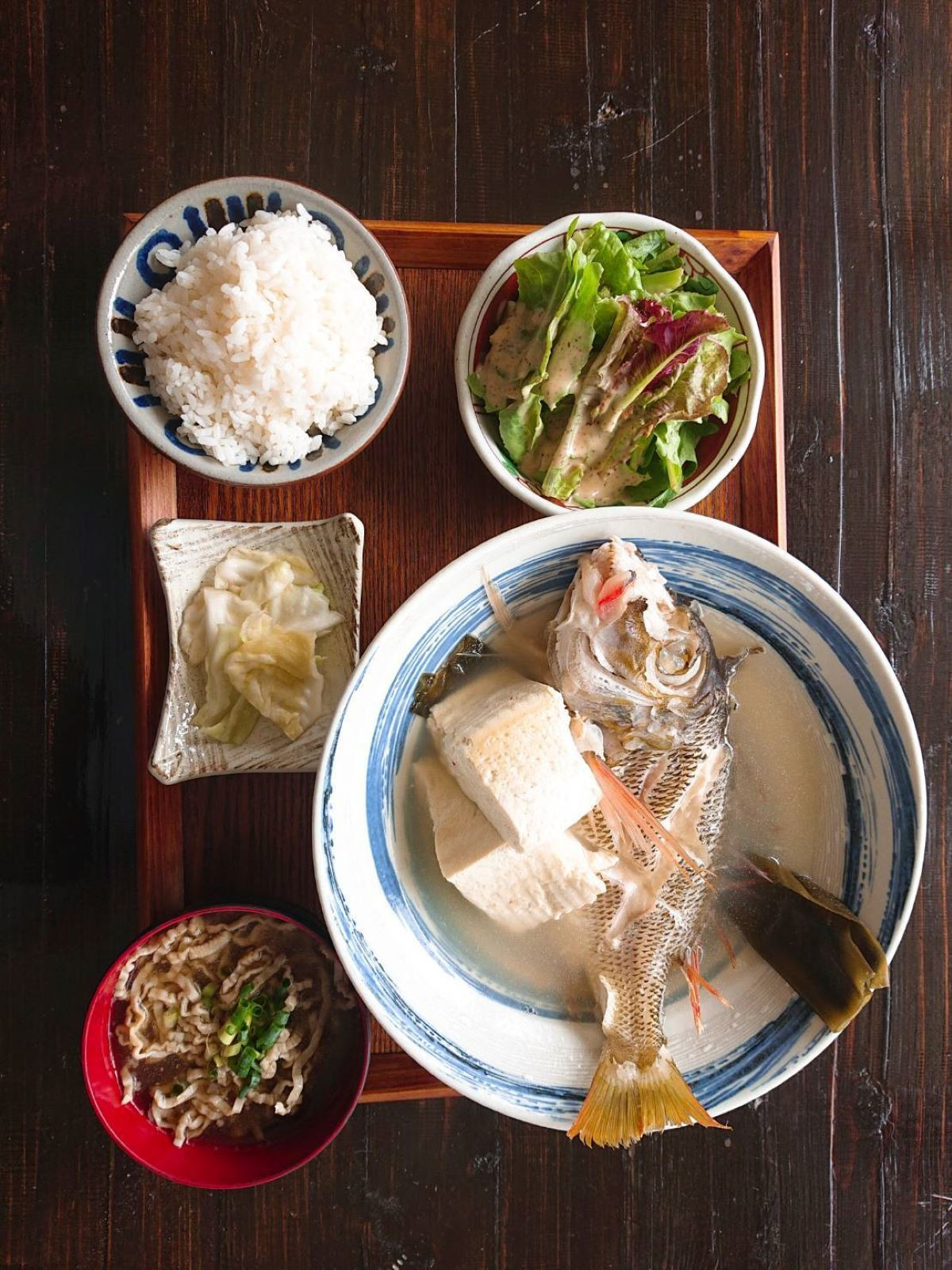 沖縄そばと地魚料理　上原そば