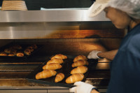 一番人気の発酵バター塩パンも焼きたてを提供しています