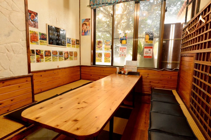 店内　掘りごたつ①　６～８名様・小さいお子様連れの方向け