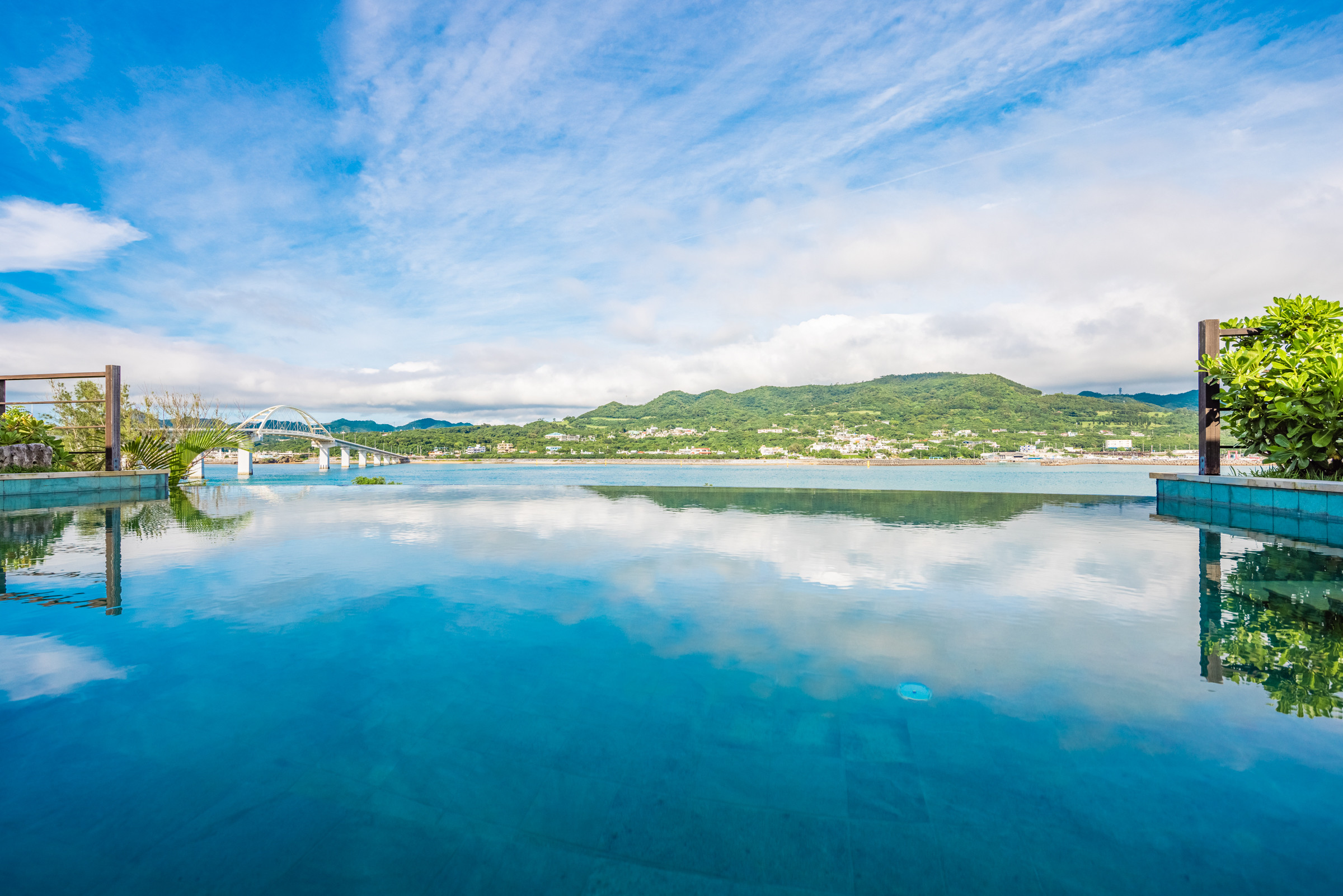 瀬底山水 本館【インフィニティプール付きスイートヴィラ】