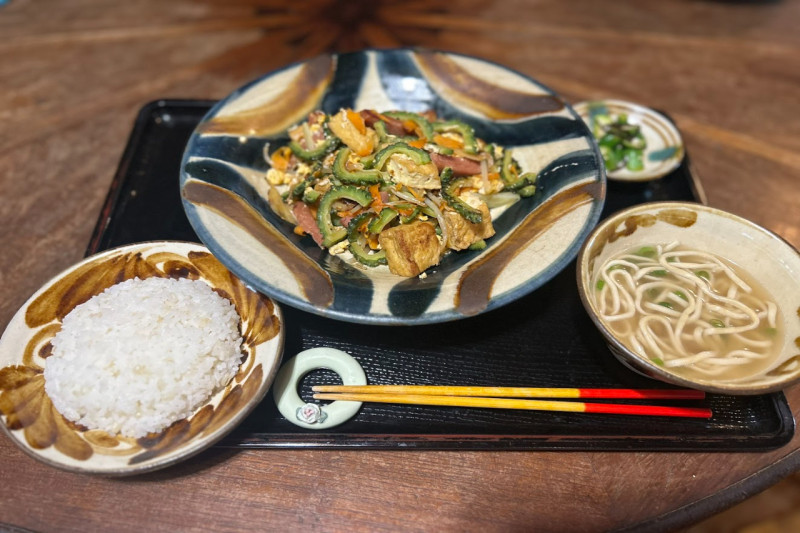 ゴーヤーチャンプルー定食