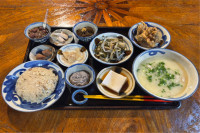 イナムドゥチ定食