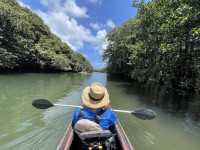 一人乗りと二人乗りのカヌーが選べます。